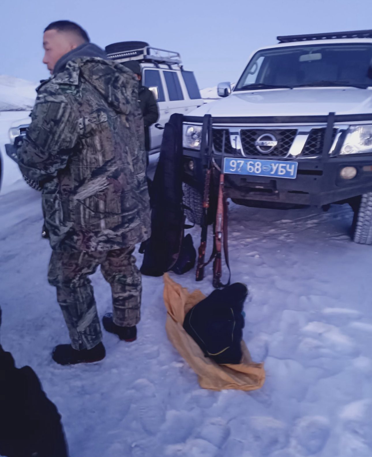 БАЙГАЛЬ ОРЧИН УУР АМЬСГАЛЫН САЙДЫН АЛБАН ДААЛГАВРЫН ХҮРЭЭНД ГОРХИ-ТЭРЭЛЖИЙН БЦГ-ЫН ХАМГААЛАЛТЫН ЗАХИРГААНЫ БАТАЛСАН УДИРДАМЖИЙН ДАГУУ ХАМГААЛАЛТЫН ЗАХИРГААНЫ АЛБАН ХААГЧИД НУТАГ ДЭВСГЭРТ ЭРГҮҮЛ, ХЯНАЛТ ШАЛГАЛТЫН АЖИЛ ХИЙЖ ГҮЙЦЭТГЭЛЭЭ.